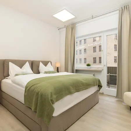 Grosses Mit 150qm Fuer Gruppen Im Zentrum Lejlighed Bad Aibling