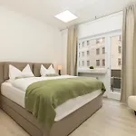 Grosses Mit 150qm Fuer Gruppen Im Zentrum Апартаменты Бад-Айблинг